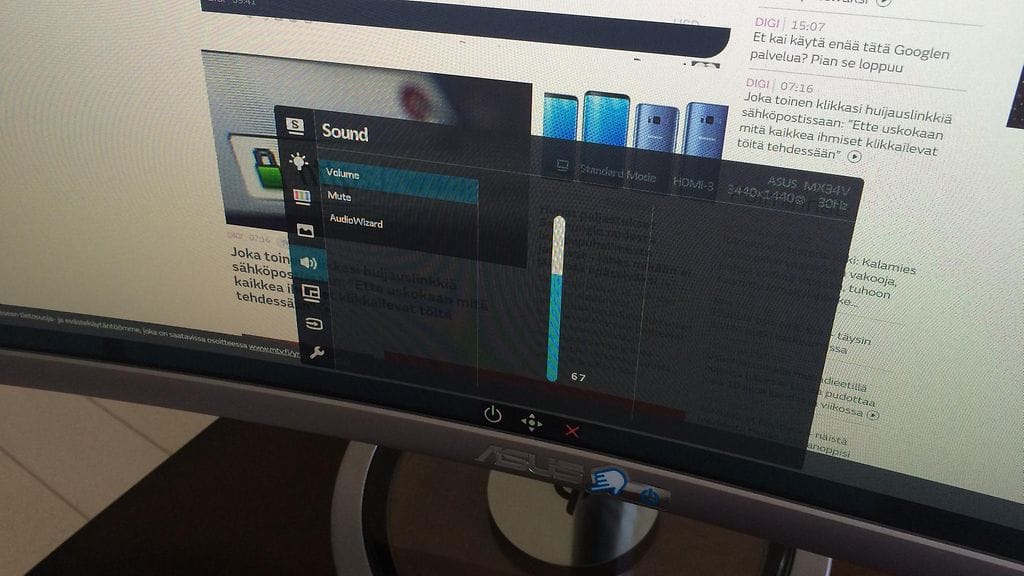 Asus MX34VQ - kaareva tietokonenäyttö