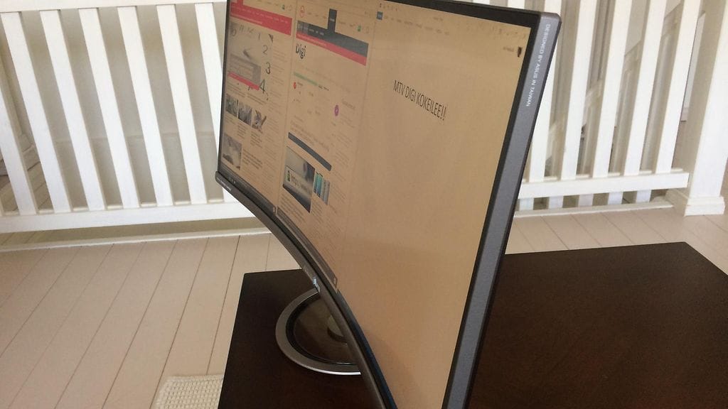 Asus MX34VQ - kaareva tietokonenäyttö