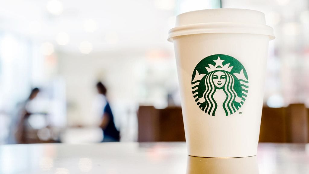 Starbucksilla on kahviloita yli 60 maassa. Suomen Starbucksin hinnat ovat neljänneksi korkeimmat koko maailmassa.