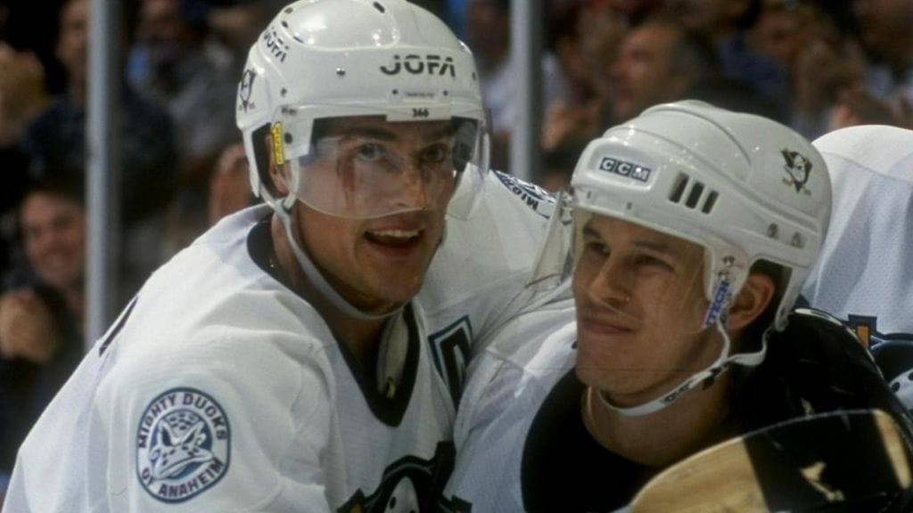 Teemu Selänne ja Paul Kariya, yksi NHL:n kaikkien aikojen kaksikoista.