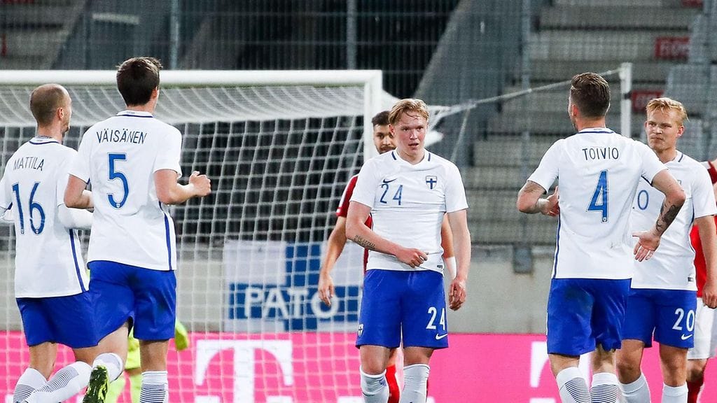 Fredrik Jensen teki Suomen maalin Itävaltaa vastaan.