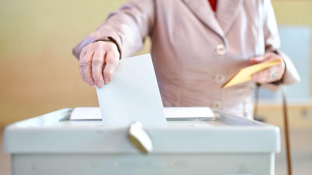 Äänestys tapahtunee vielä useamman vuoden perinteiseen tapaan.