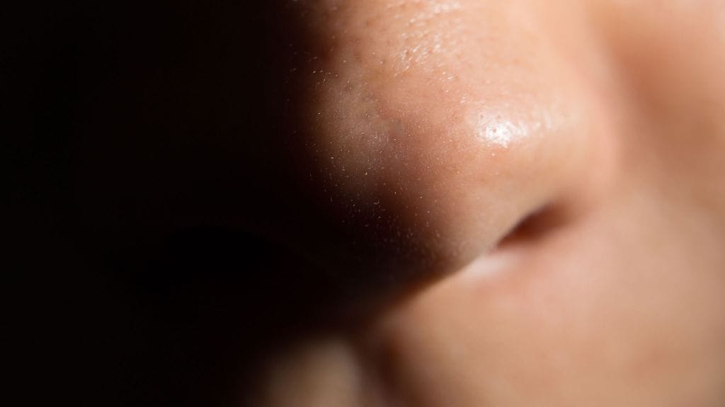 Hajujen havaitseminen ja etenkin tunnistaminen voi liittyä muistin heikentymiseen.