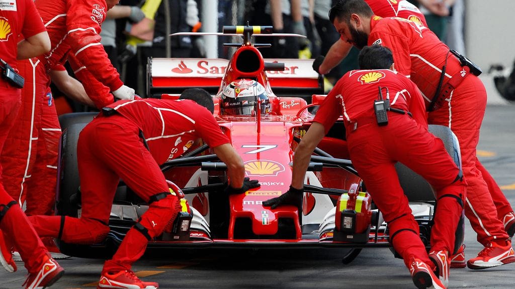 Kimi Räikkönen Ferrarilla kauden avanneessa Australian GP:ssä.