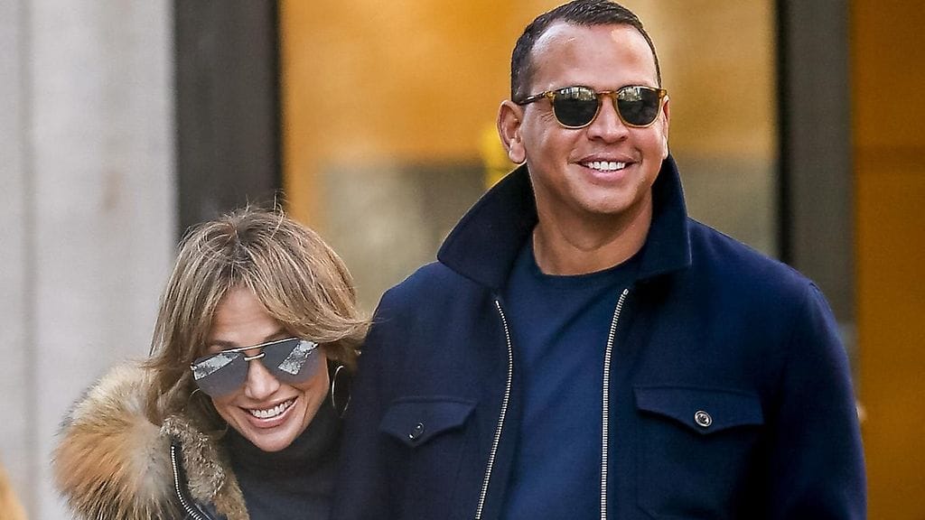 Jennifer Lopez ja Alex Rodriguez kuvattuna New Yorkissa 2. huhtikuuta 2017.