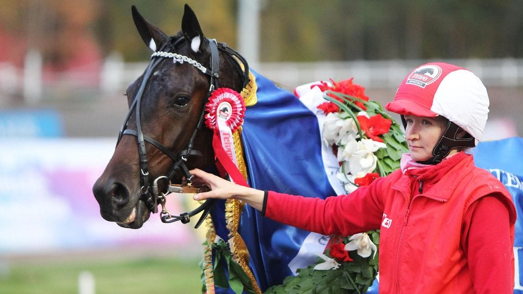 Callela Leonard Kriterium-finaalin jälkeen voittajaseremonioissa.