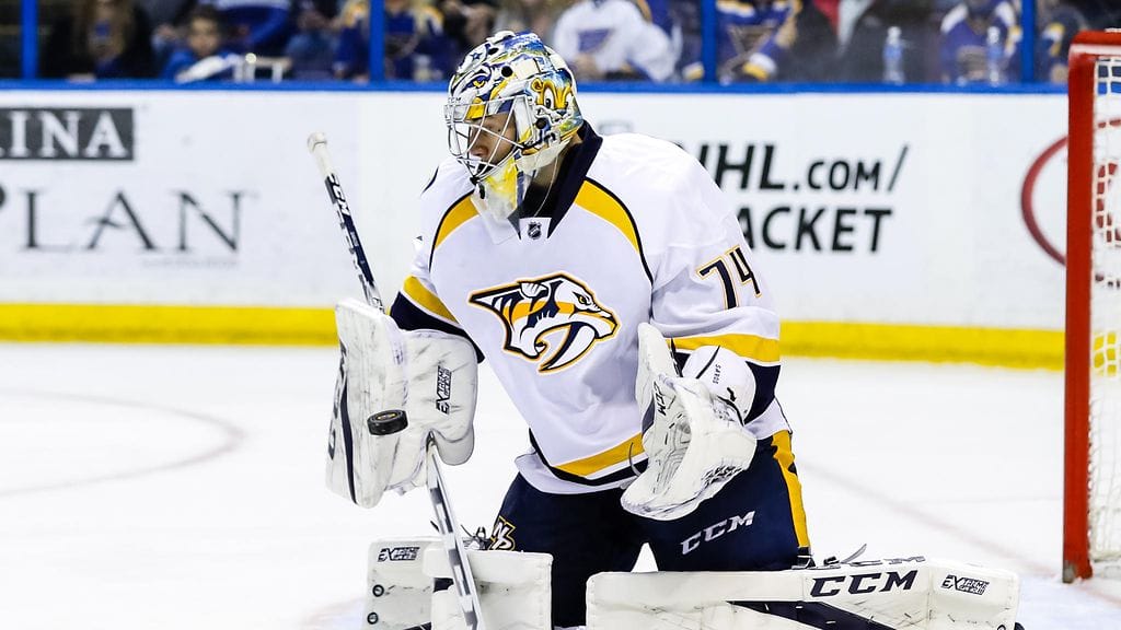 Juuse Saros torjui voiton Nashvillelle.