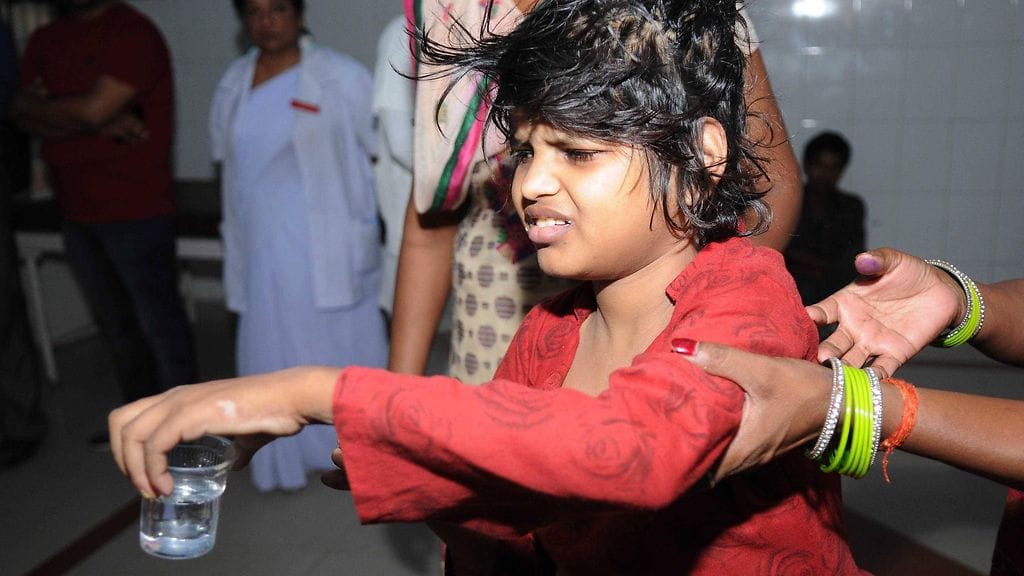 Intia apinoiden kanssa elänyt tyttö 2