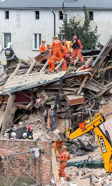 Kerrostalo romahti Puolassa 1