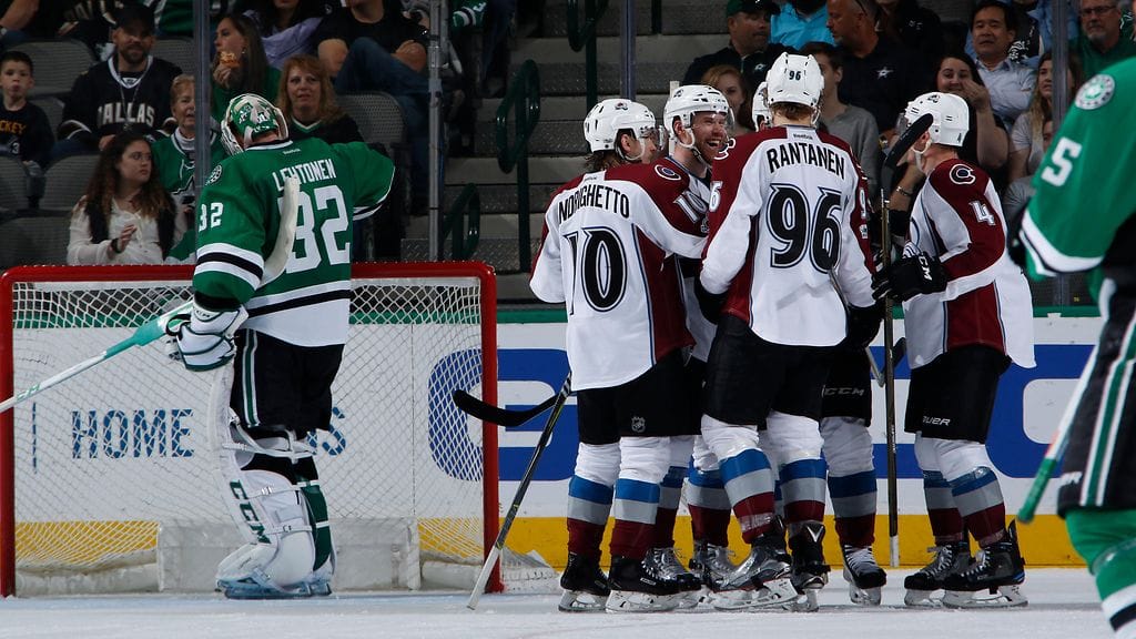 Mikko Rantanen onnistui maalinteossa Kari Lehtosta vastaan.