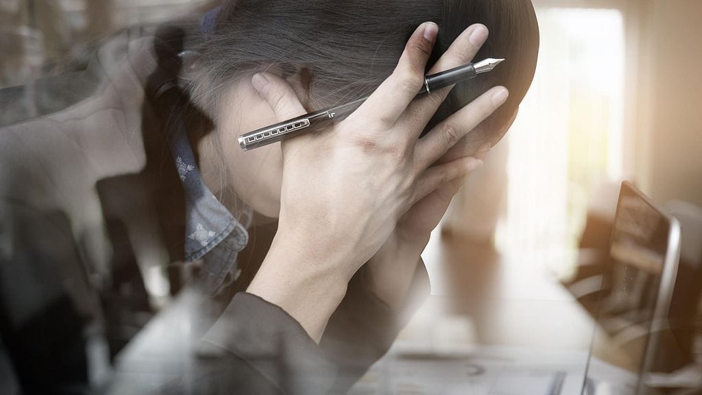 Työssään uupunut on herkistynyt negatiivisille viesteille.