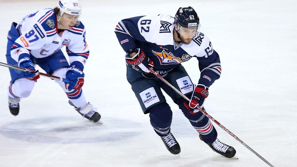 Oskar Osala (oik.) 1. finaalissa lauantaina.