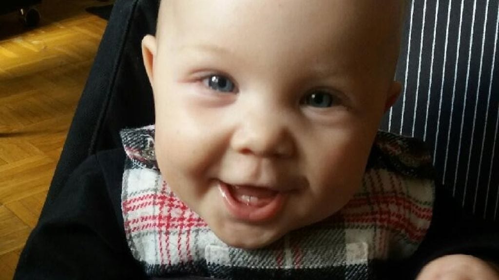 Vanhempien mukaan Vivianin, 5 kk, tilanne oli jo erittäin vakava siinä vaiheessa, kun tämä lopulta vietiin sairaalaan saamaan iho-oireisiinsa hoitoa.