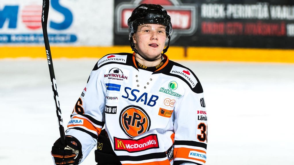 Joni Tuulola vaihtaa HKP:n Sportiin.