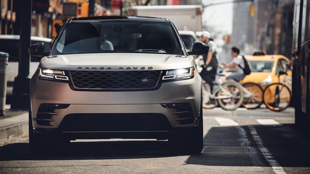 Velar täyttää raon Evoquen ja Sportin välissä.