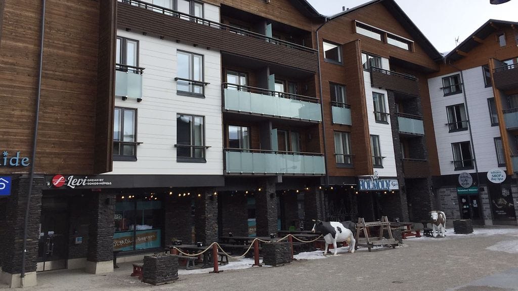 Kahdessa Break Sokos Hotel Levin rakennuksista on vielä voimassa vedenkäyttökielto.