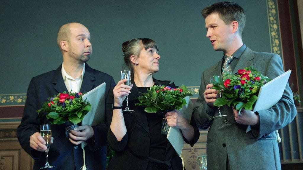 Pan Sonicin Mika Vainio, koreografi Marjo Kuusela ja ohjaaja Klaus Härö vastaanottivat vuoden 2004 taiteen valtiopalkinto