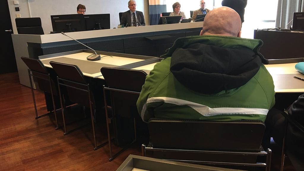 G1-osaston entinen hoitaja sai syytteen vanhuksen pahoinpitelystä.