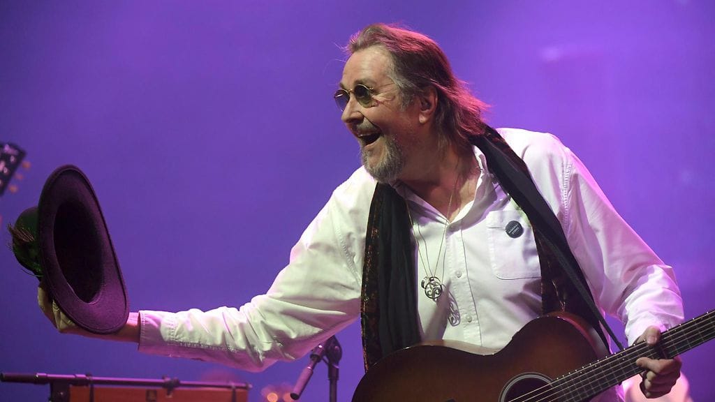 Hector lavalla 50-vuotisjuhlakiertueensa viimeisessä konsertissa Helsingissä 10. joulukuuta 2016.