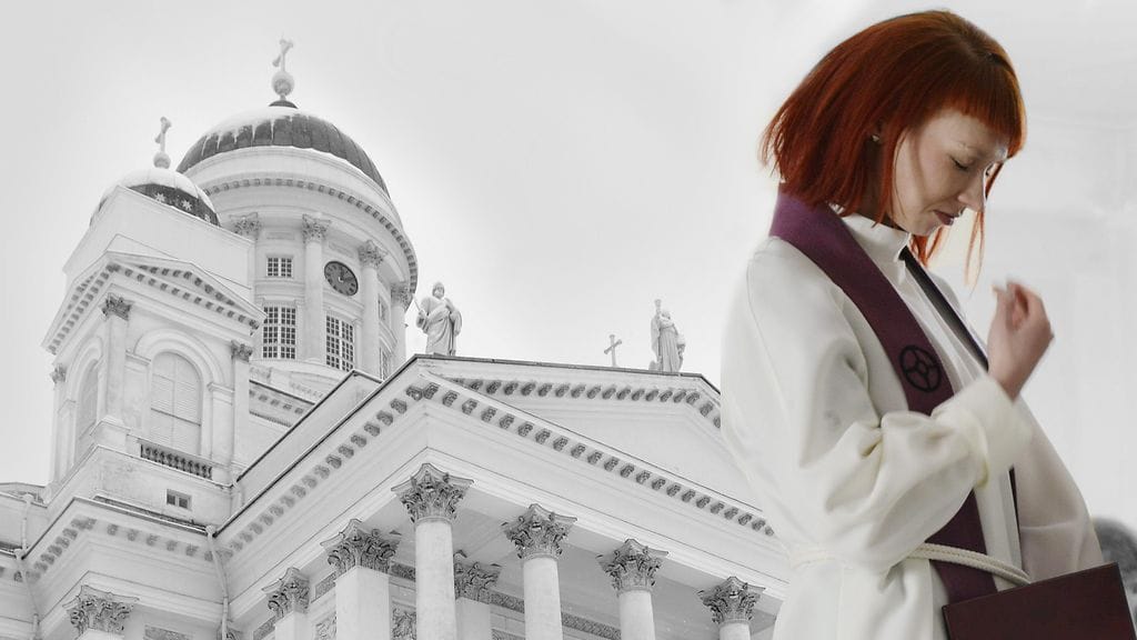 Kantelut koskevat partosi Marjaana Toiviaisen toimintaa Metsälän vastaanottokeskuksen luona.