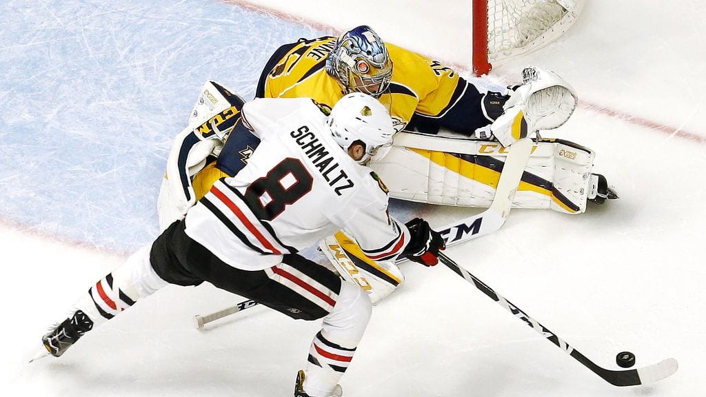 Pekka Rinne torjui Chicagon nurin.