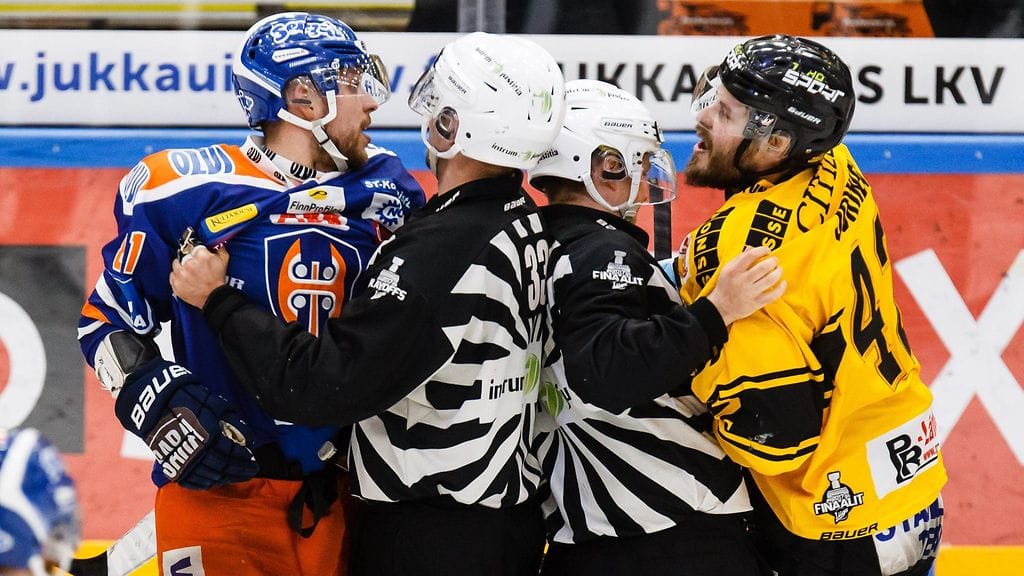 Tuomareista ei pitäisi puhua, kun pelataan Suomen mestaruudesta.