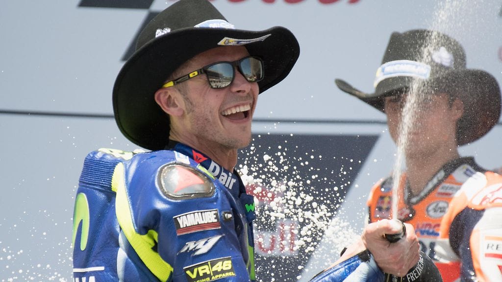 Valentino Rossi johtaa MotoGP:n MM-sarjaa kolmen kisan jälkeen.