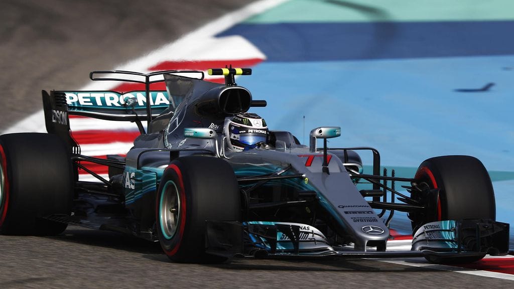 Hainevä ja t-siipi Valtteri Bottaksen Mercedes-autossa.