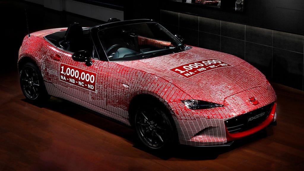 Kompakti Mazda MX-5 on yksi maailman suosituimmista urheiluautoista.