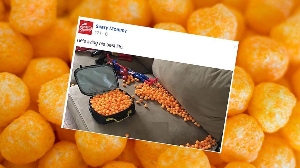 3-vuotias Adam latasi eväslaatikon täyteen juustonaksuja.