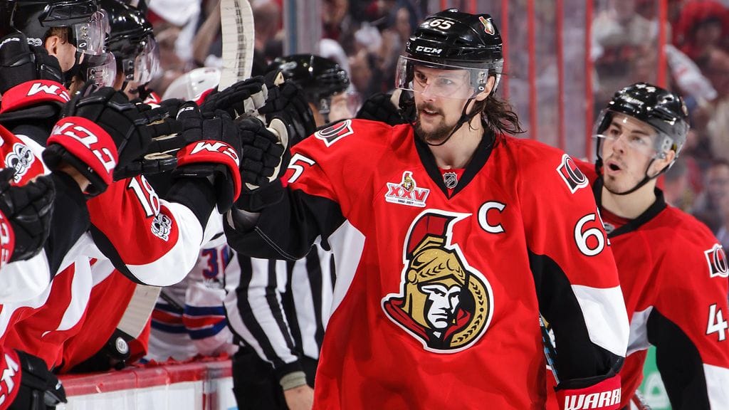 Erik Karlsson huudatti Senators-faneja.