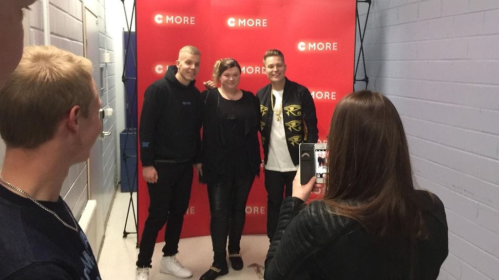 Cheek ja Elastinen eli Profeetat tapasivat faneja Hartwall Arenalla ennen keikkaa.