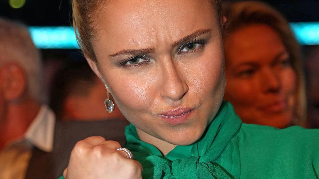 Hollywood-tähti Hayden Panettiere on kihloissa Vladimir Klitshkon kanssa.