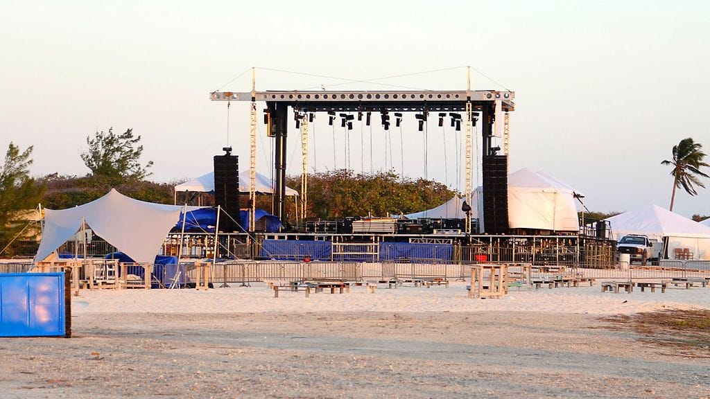 Ensimmäinen Fyre-festivaali päättyi kaaokseen vuonna 2017.