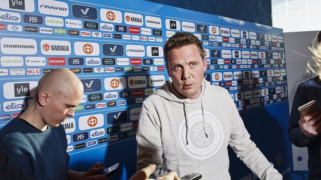 Leijonien päävalmentaja Lauri Marjamäki vastaili kysymyksiin Leijonien mediapäivässä tiistaina.