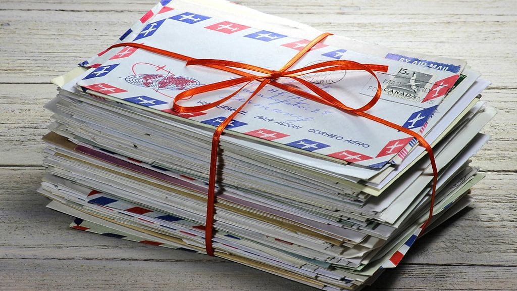 Molemmat osapuolet kertovat säilyttäneensä kaikki toisiltaan saadut kirjeet.