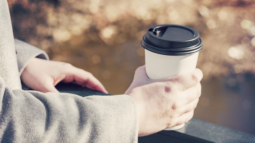 Kahvin vaihtaminen yrttiteehen toi mukanaan yllättäviä seurauksia.