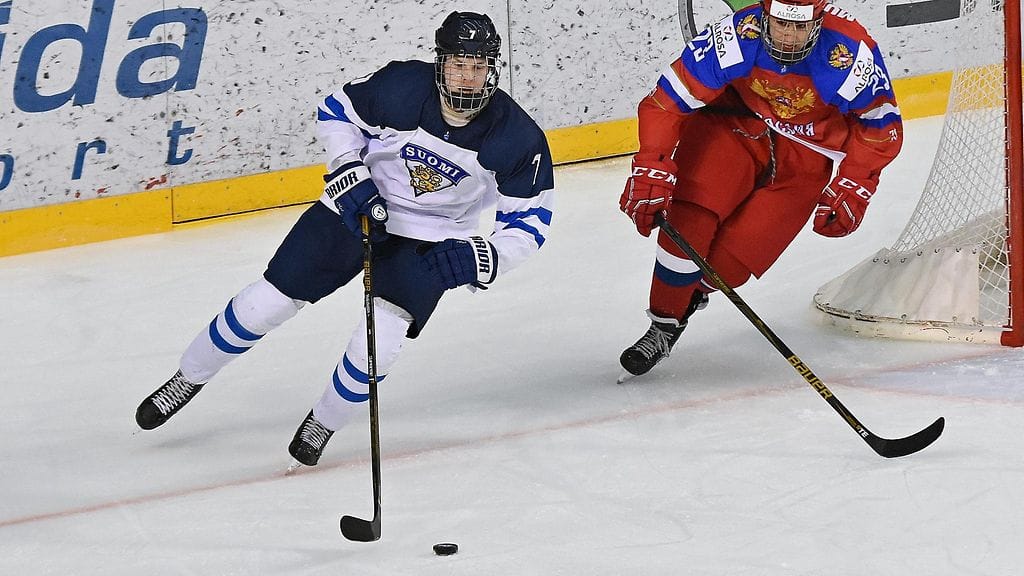 Urho Vaakanainen alle 18-vuotiaiden MM-kisoissa huhtikuussa.