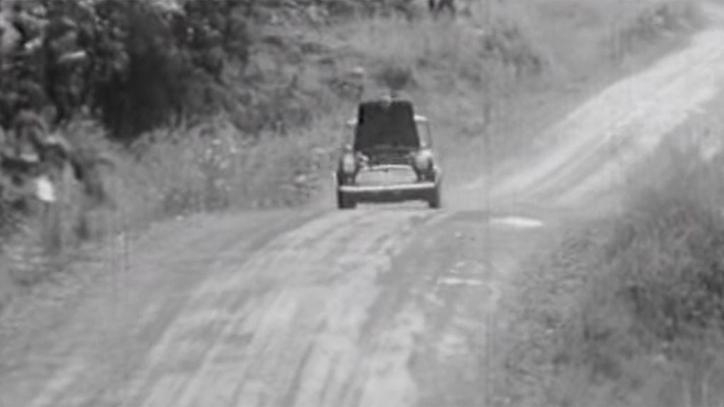 Kuvakaappaus Teknavi-sarjan Youtube-videolta.