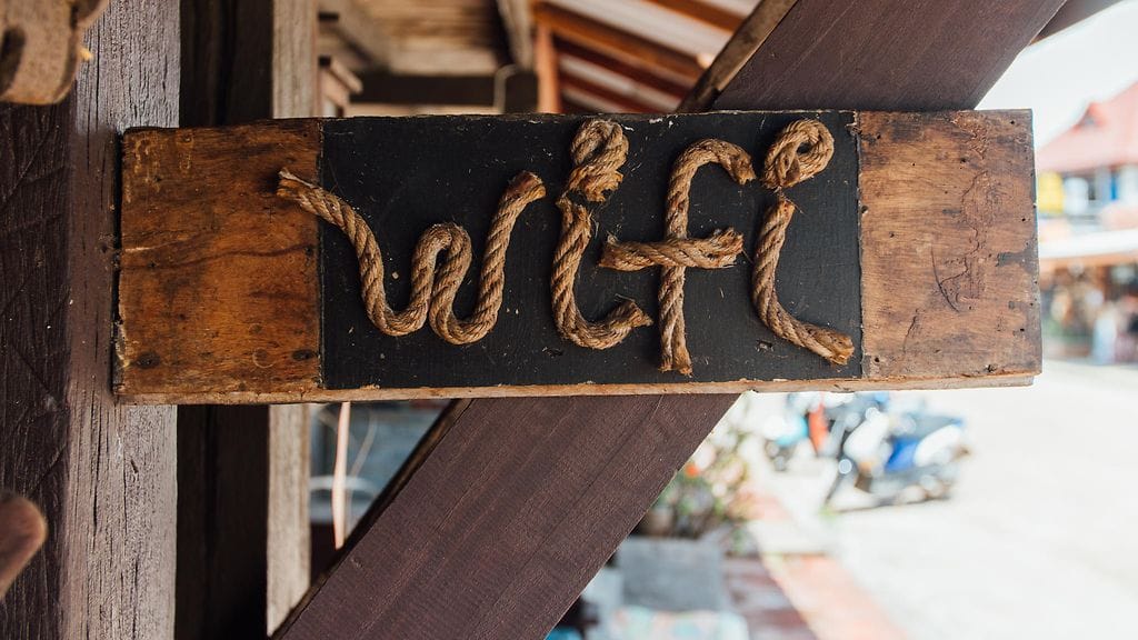 Kuvituskuva. Hakkerit käyttävät julkisia WiFi-yhteyksiä hyväkseen, sillä ne ovat haavoittuvaisia.