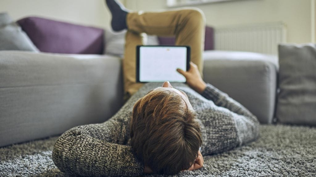 Tabletin käyttäminen ei ole aina ergonomisinta puuhaa.