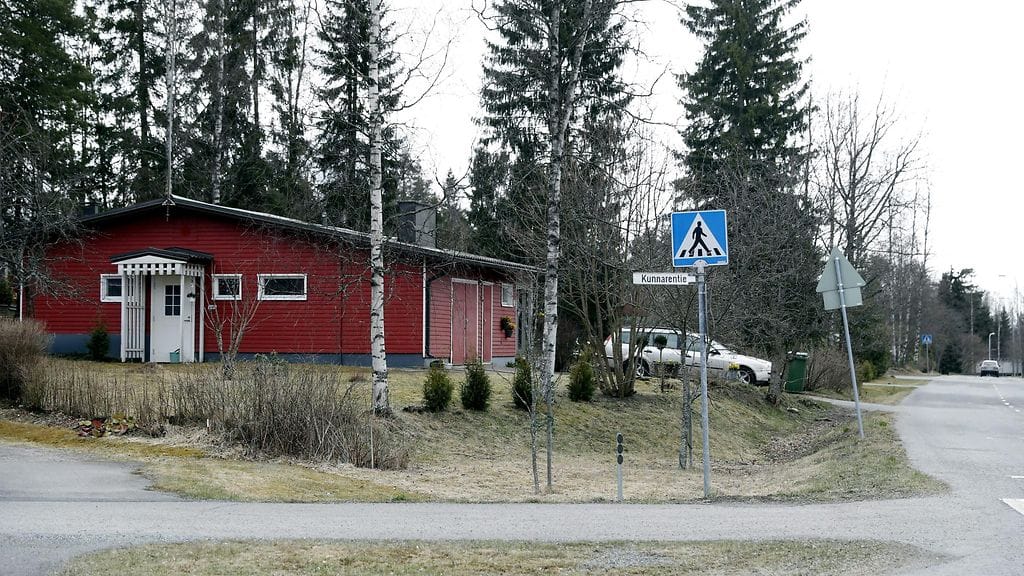 Epäillyt henkirikokset tapahtuivat Hossantiellä sijaitsevassa omakotitalossa Sastamalassa Pirkanmaalla maanantaina.