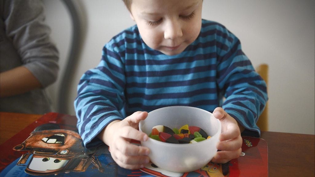 Äidin mukaan lapset eivät tarvitsisi lainkaan lisättyä sokeria.