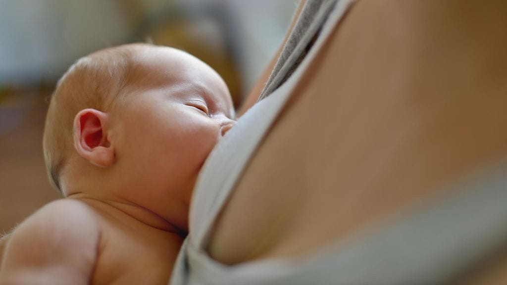 Rintamaito ja imettäminen pienentävät esimerkiksi lapsen diabetesriskiä.