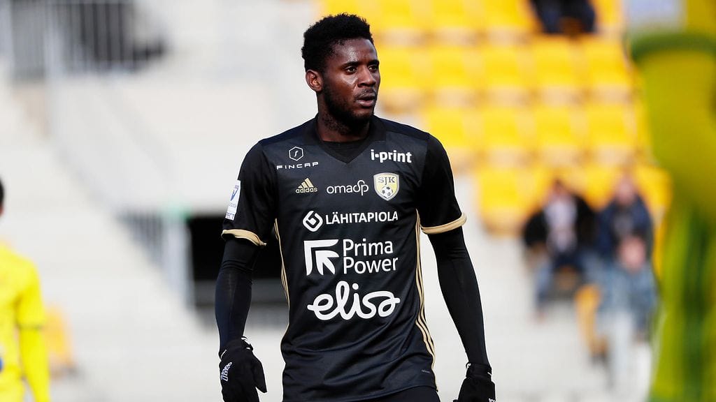 Anatole Abang. Arkistokuva.