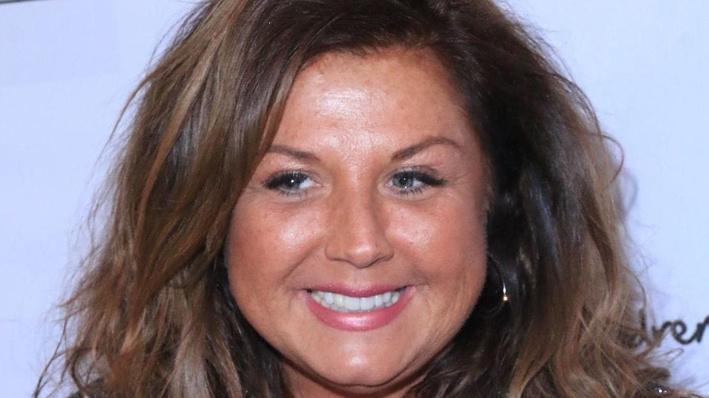 Abby Lee Miller tunnetaan Tanssin superäidit -reality-ohjelmassa nähdyn The Abby Lee Dance Company -tanssistudion johtajana.