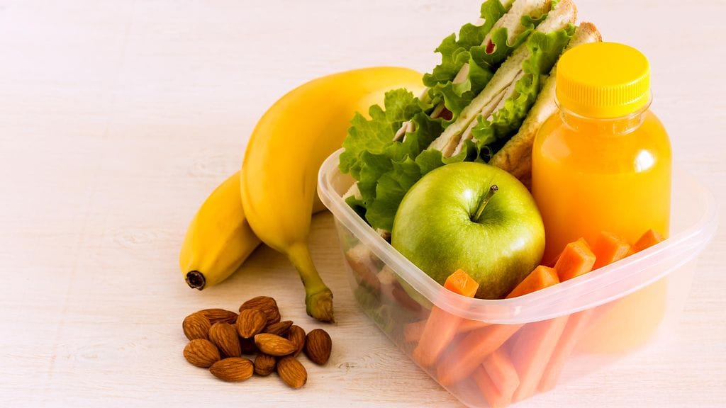 Suomalaiset suosivat terveellisiä välipaloja.