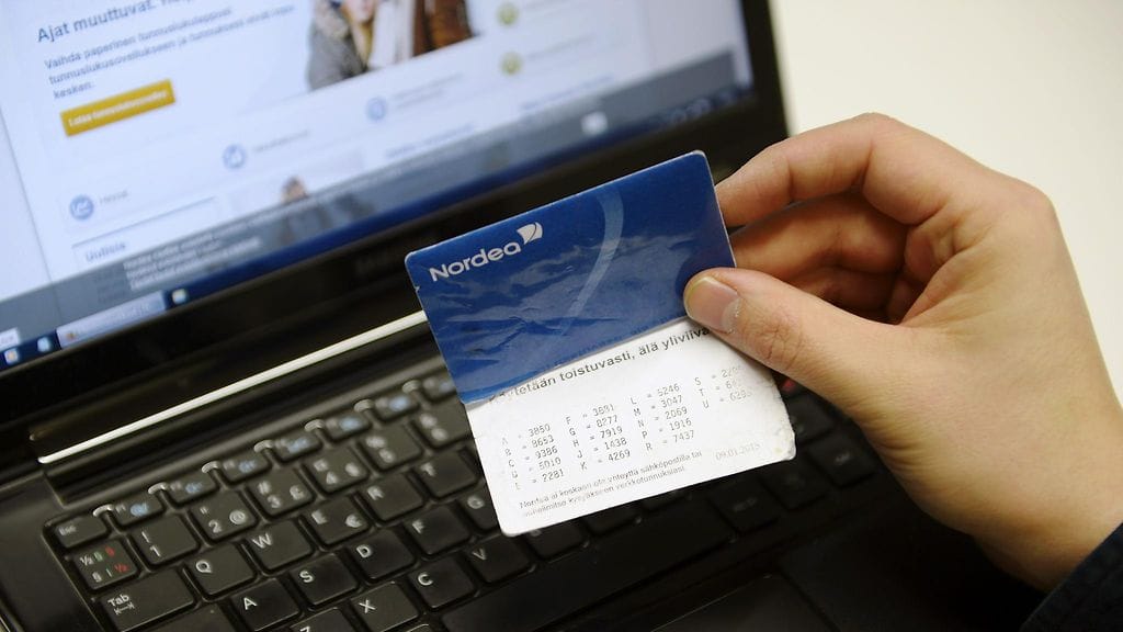 Tunnuslukukortit ovat katoamassa Suomesta.