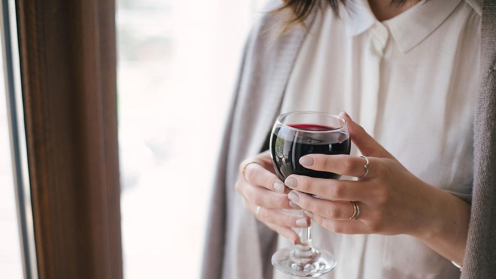 Alkoholisteja on kaikissa yhteiskuntaluokissa.