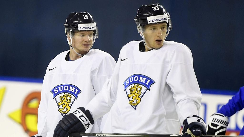Leijonien Miro Aaltonen ja Markus Hännikäinen.